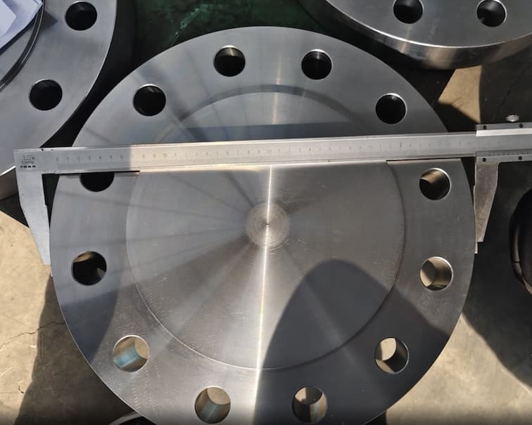 ASTM A182 F11 Blind Flange Exported to France
